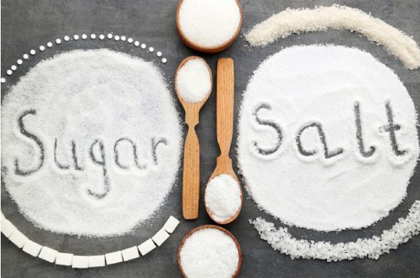 Không nên ăn nhiều đường, muối
